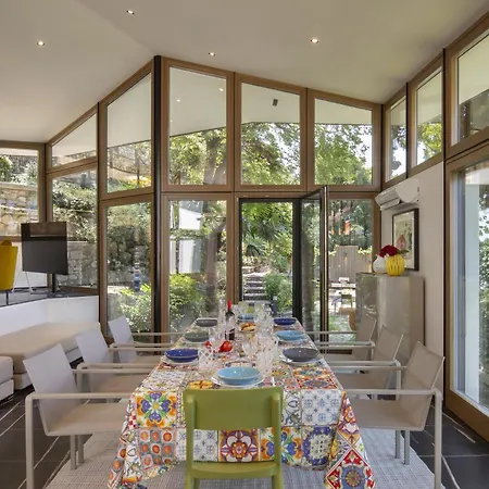 Villa Locchi With Private Pier