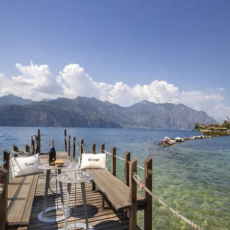 Locchi With Private Pier *