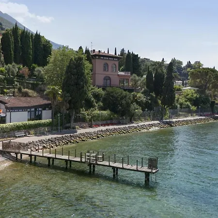 Locchi With Private Pier *
