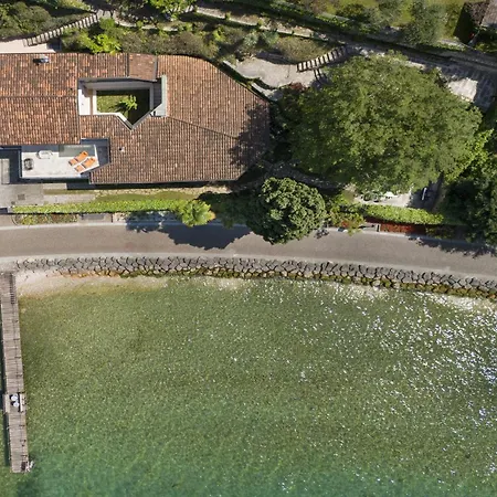 Locchi With Private Pier *